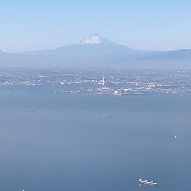 無事に日本に帰りました。機内から富士山が見えました！#日本 #帰国 #富士山 #羽田空港 #japan #hujisan