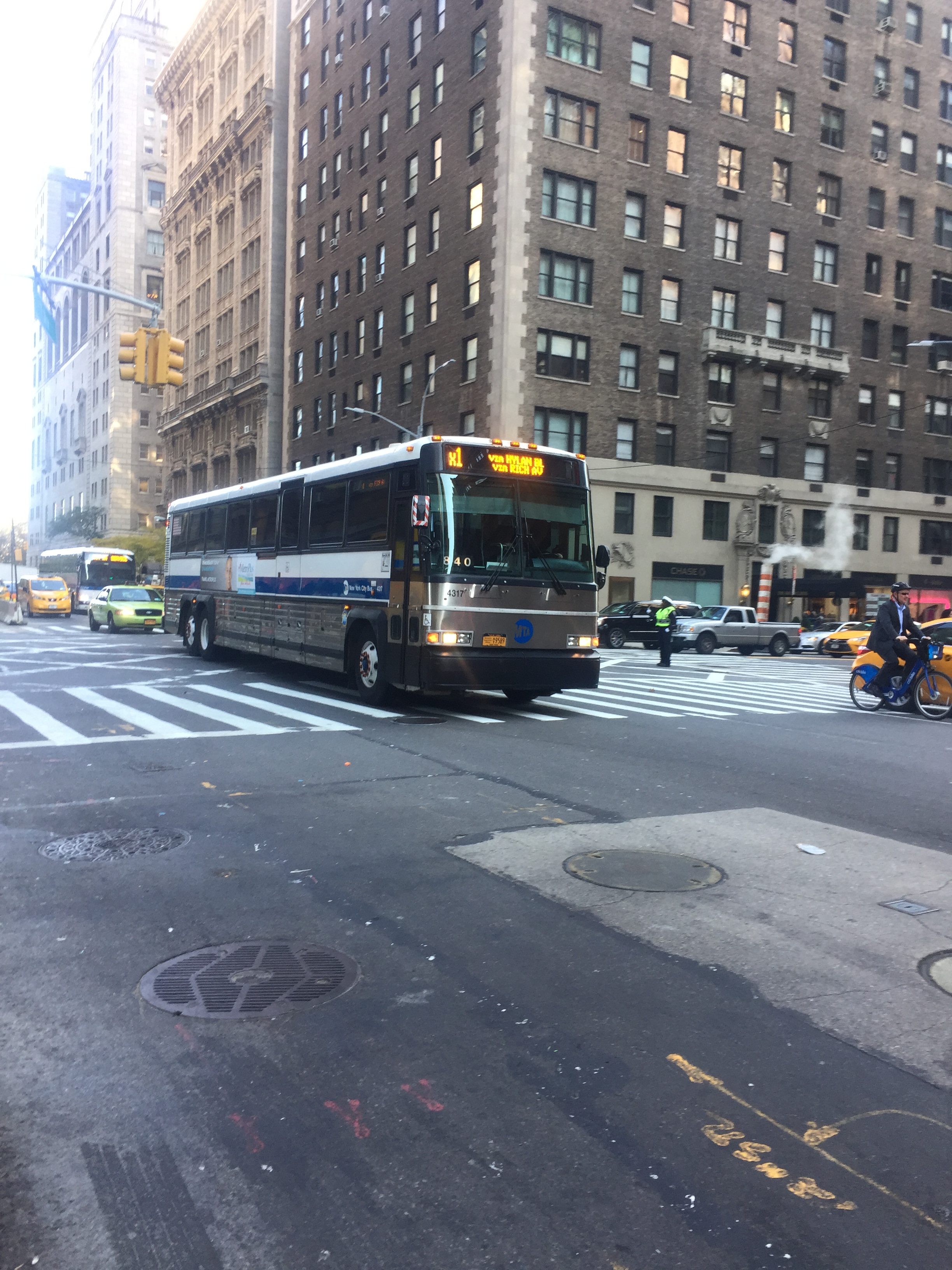 ニューヨークの旅　初めてのバス（2016年11月19日）