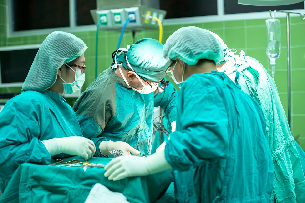 移植された臓器から乳がん発症　患者４人中３人が死亡　欧州